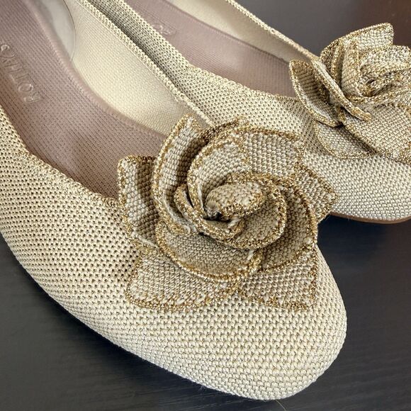 Rothy’s The Petal Square Toe Flats Metallic Beige Gold Womens Sz 9.5 Flower - Picture 2 of 11